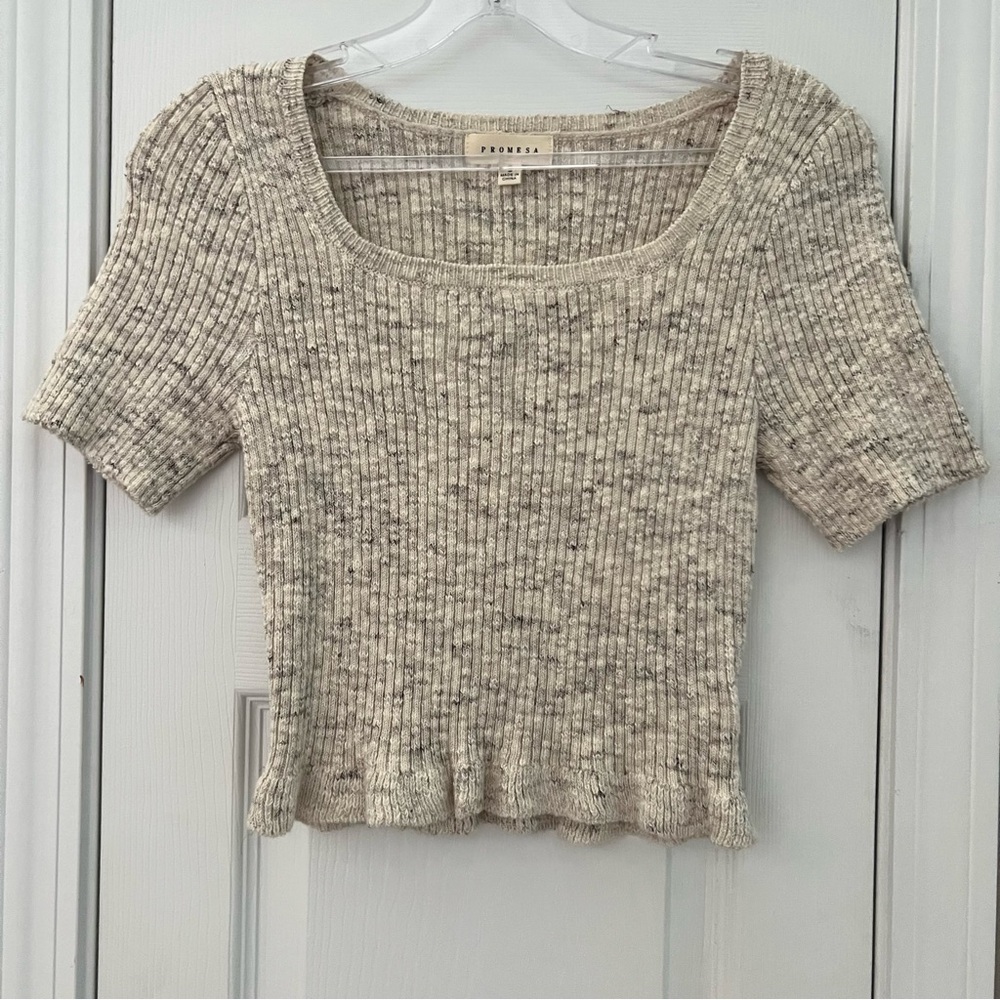 Promesa Speckled Square Neck Ruffled Hem Knit Cream Crop Top Size S